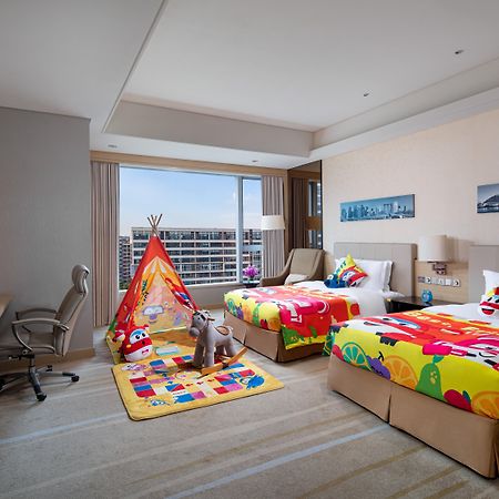 Crowne Plaza Guangzhou Huadu By Ihg - Free Shuttle Bus Between Hotel To Exhibition Center During Canton Fair Exterior photo