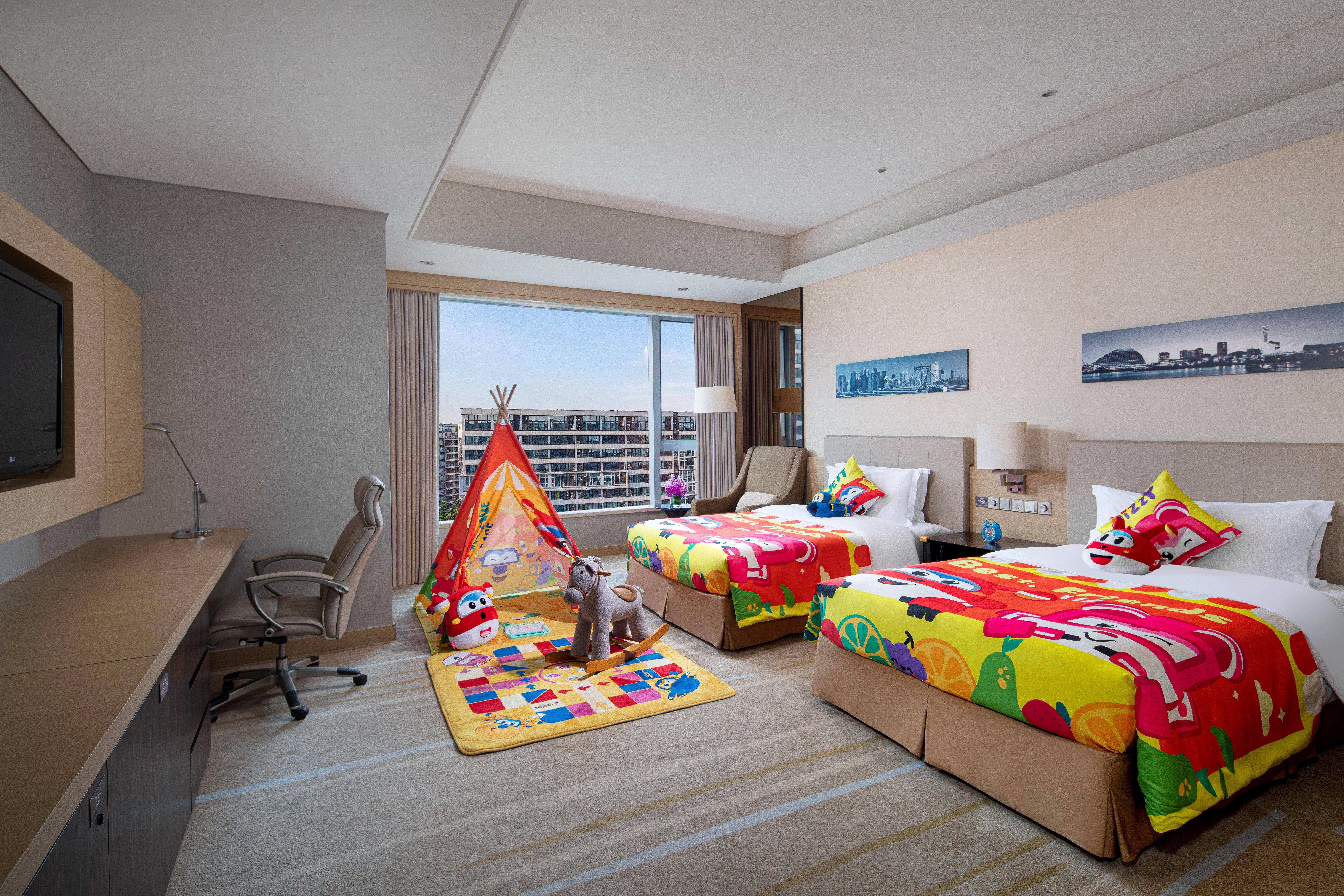 Crowne Plaza Guangzhou Huadu By Ihg - Free Shuttle Bus Between Hotel To Exhibition Center During Canton Fair Exterior photo
