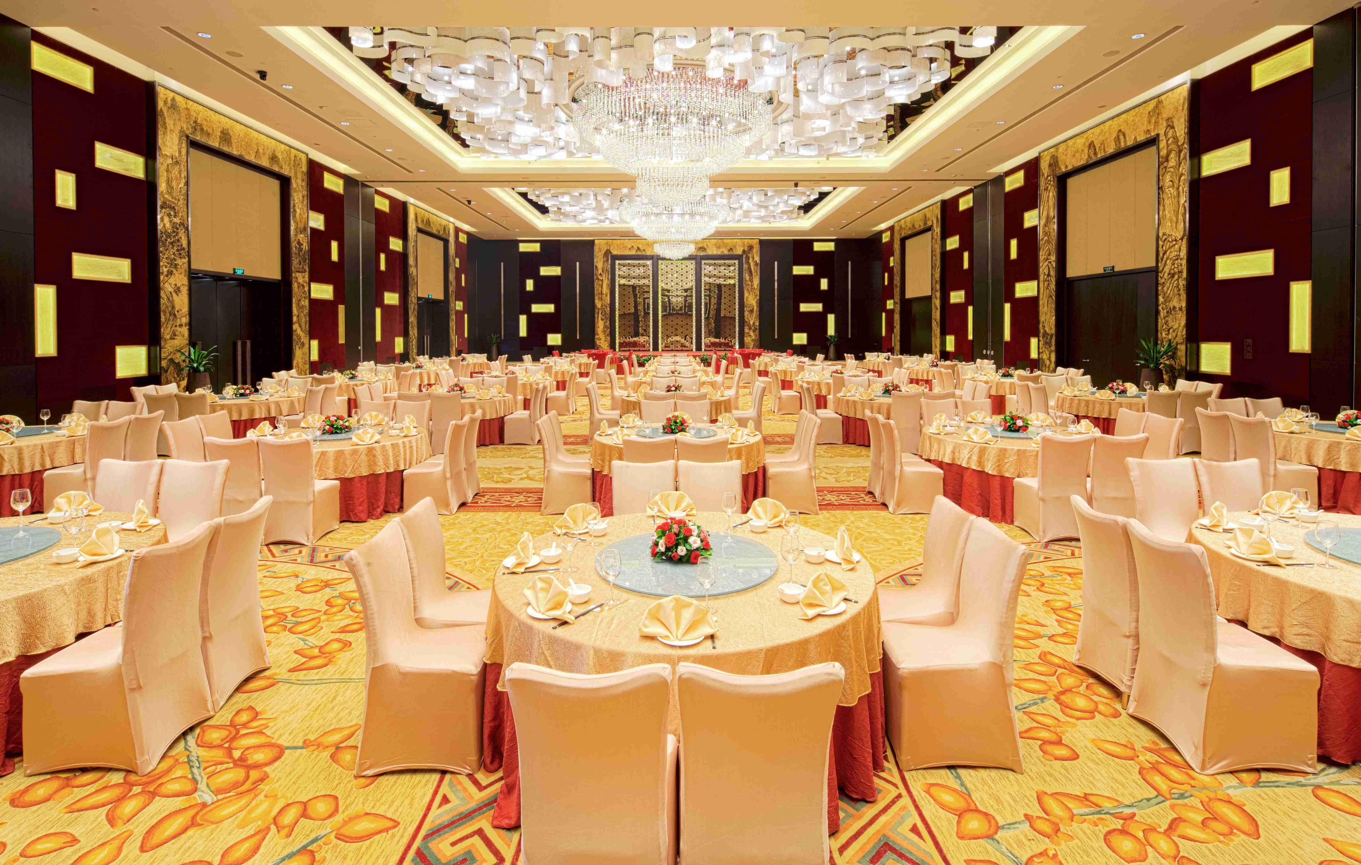 Crowne Plaza Guangzhou Huadu By Ihg - Free Shuttle Bus Between Hotel To Exhibition Center During Canton Fair Exterior photo