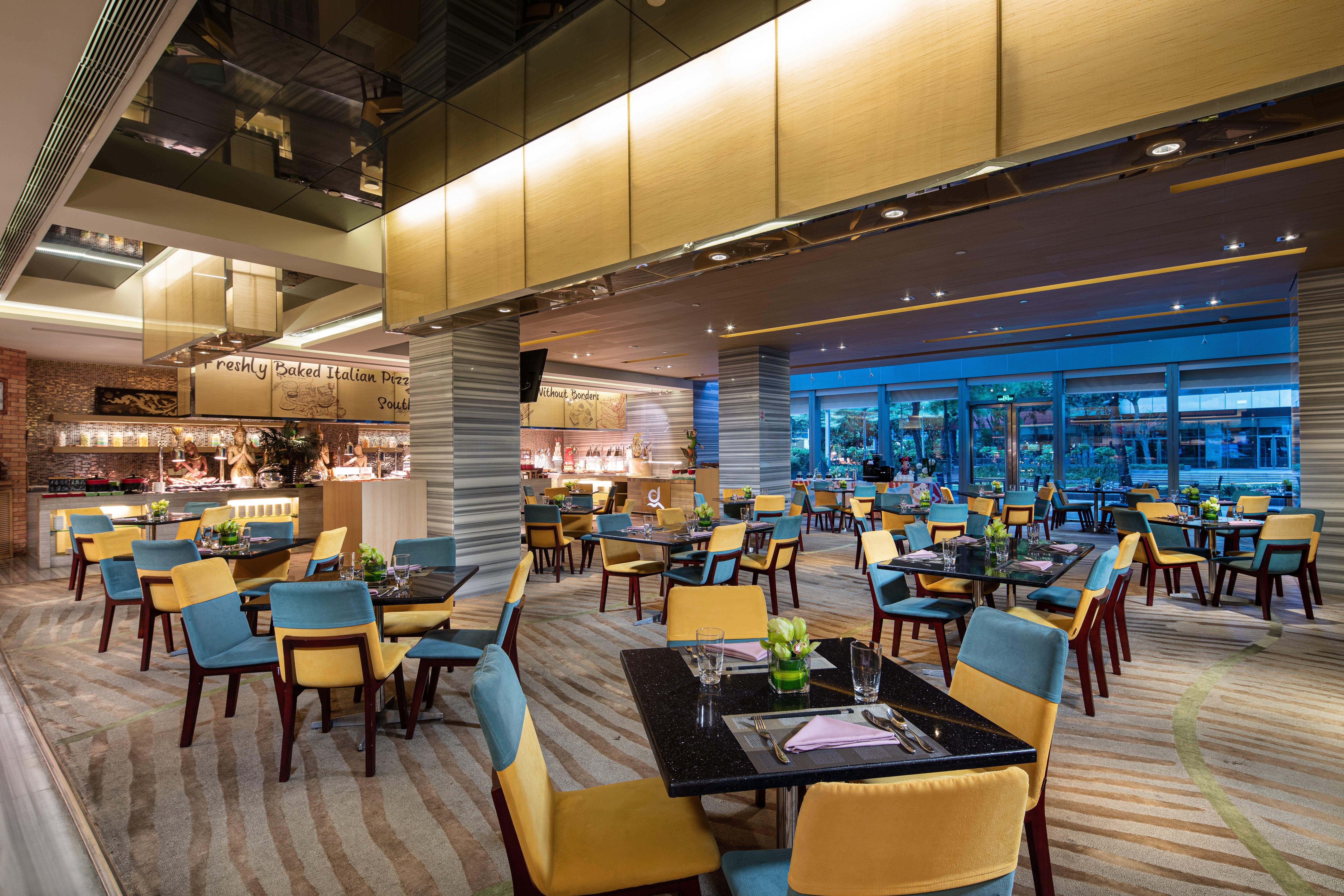 Crowne Plaza Guangzhou Huadu By Ihg - Free Shuttle Bus Between Hotel To Exhibition Center During Canton Fair Exterior photo